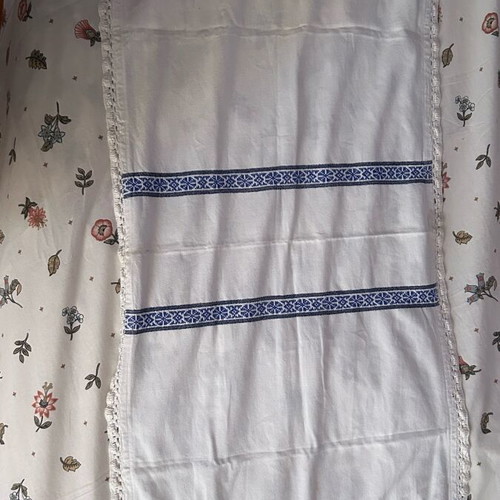 Cretan loom tablecloth like new, cotton