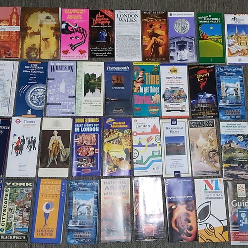 London 1995 tourist guides and flyers like new, 55 pieces