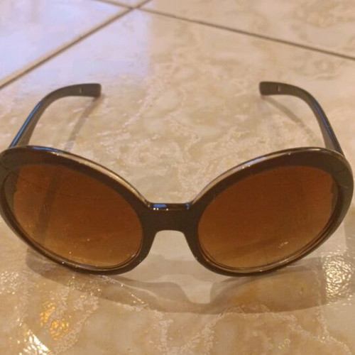 Sunglasses like new, brown