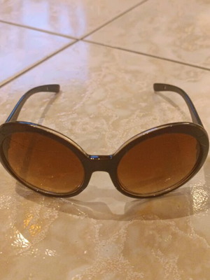 Sunglasses like new, brown