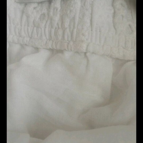 Zara white skirt like new with guipure lace and lining