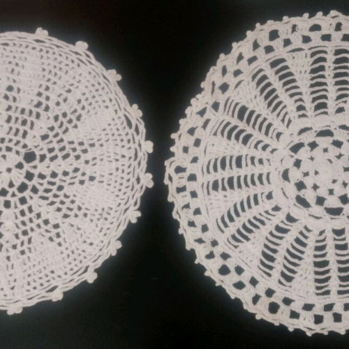 Handmade white doilies like new, set of 4 pieces