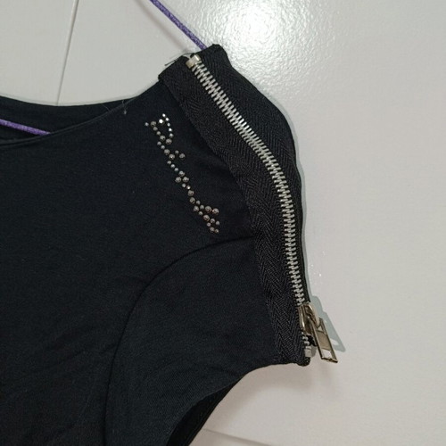 Pink Woman dress small like new, black, one sleeve with zipper