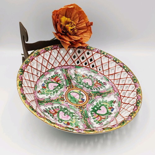 Vintage Chinese Famille Rose Mandarin fruit bowl used
