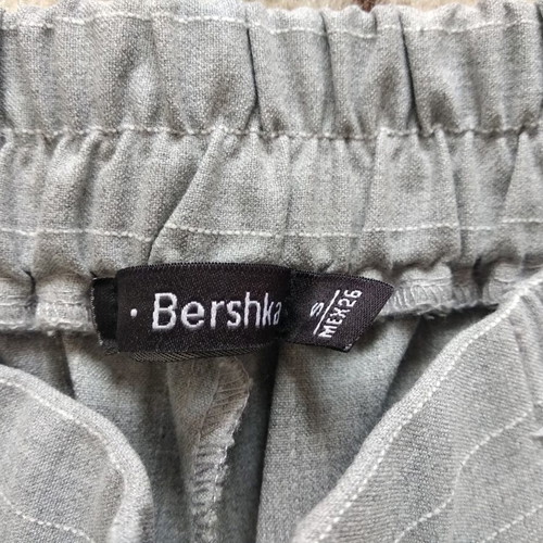 Bershka gray striped pants like new, slim fit, elastic waist