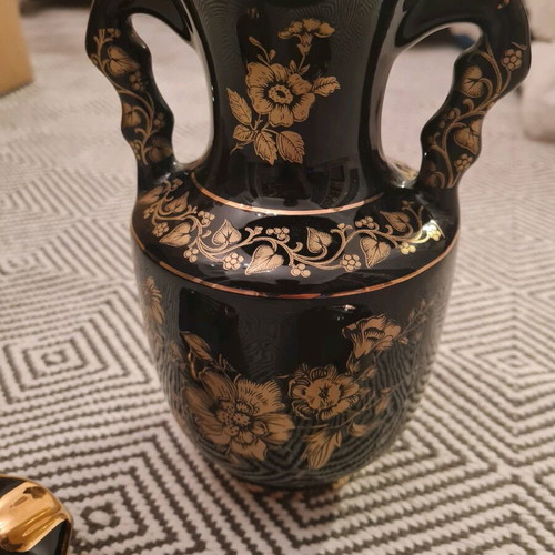 Vase and two ashtrays used, black porcelain with real gold, handmade