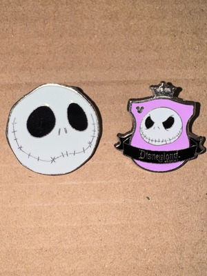 Disney 2 pins Jack Skellington The Nightmare Before Christmas like new