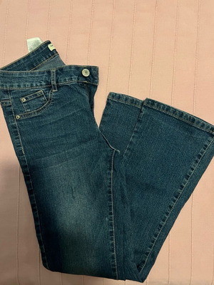 Cropped flared jeans new, low waist, size XS, blue