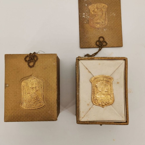 Set of 2 powder boxes used, sealed from 1950 era