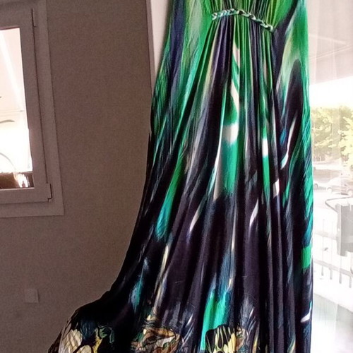 Maxi dress Must with butterfly print like new, halter neck, colorful