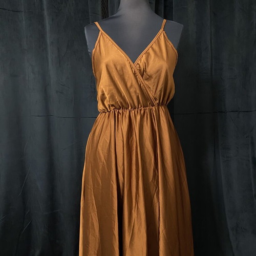 Satin dress bronze color new, size M/L