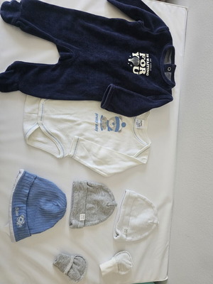 Baby clothing set with velour bodysuit, hats and mittens