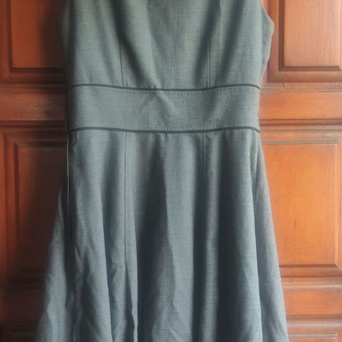 Gray office dress H&M medium, classic with jacquard fabric