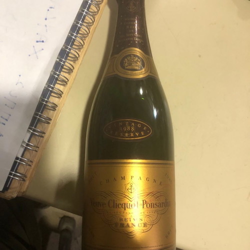 Veuve Clicquot Ponsardin vintage 1988 champagne new, pack of 5 bottles