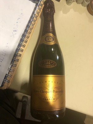 Veuve Clicquot Ponsardin vintage 1988 champagne new, pack of 5 bottles