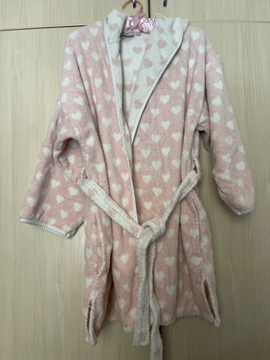 Bathrobe used pink and white with pockets and hood S-L