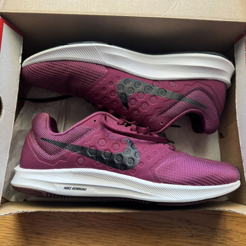Nike Downshifter 7 Tea Berry running shoes like new, size 40