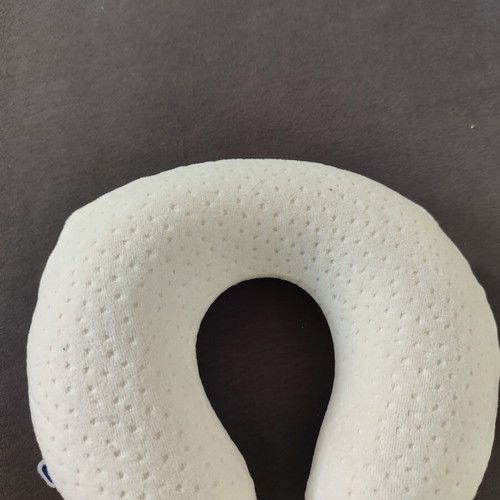 Car Neck Pillow like new, soft memory foam, pack of 2