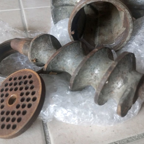 Vintage meat grinder used, iron manual kitchen tool