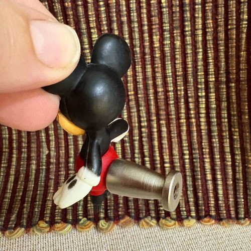 Set of six collectible Mickey Mouse and Donald Duck knobs like new