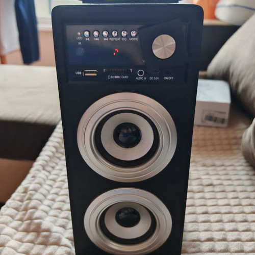 McGrey BS-20 Beachside portable Bluetooth speaker with FM radio, USB, SD, AUX
