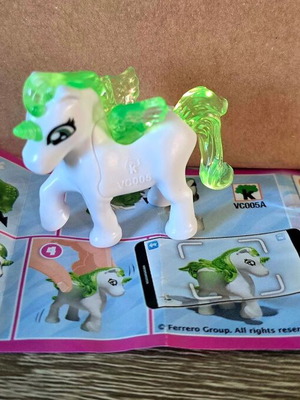 Kinder Surprise VC005A new