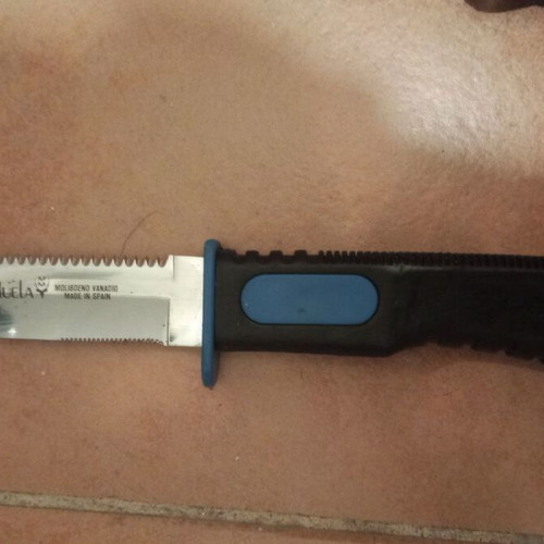 Diving Knife like new with stainless steel blade and ergonomic handle