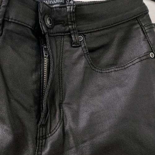Stradivarius High-Waisted Black Pants Like New With Faux Leather Coating XS