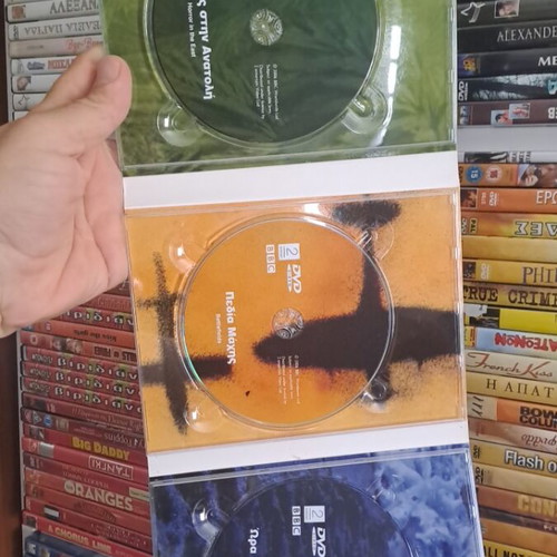 World War II documentary DVD like new, authentic collectible