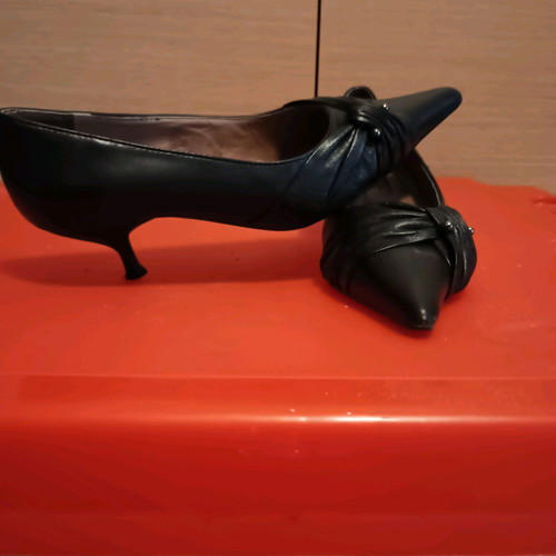 Dexim Pumps No37 with low heel like new