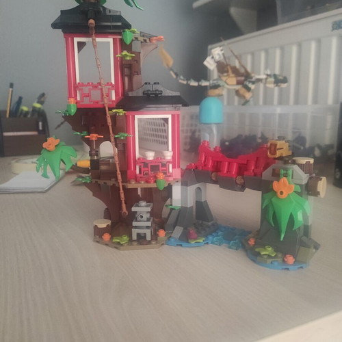 Lego Ninjago tree house set new