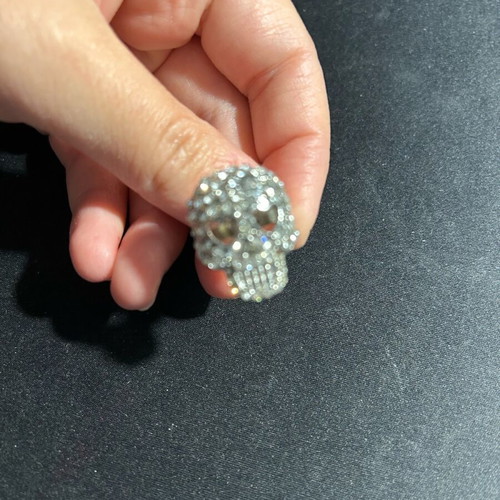 Skull ring with rhinestones like new