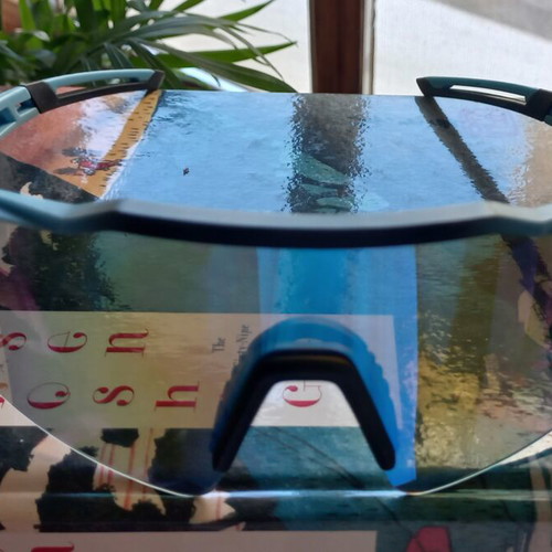 Maxair sunglasses like new, UV400 protection, black and blue