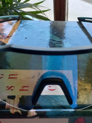 Maxair sunglasses like new, UV400 protection, black and blue
