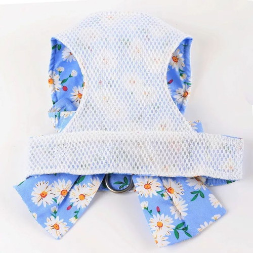 Dog harness blue "Daisy Sweetness" Medium new with leash