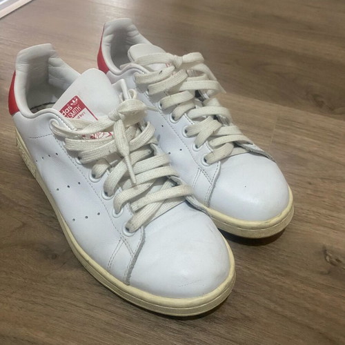 Stan Smith women's Adidas 41 1/3 white like new, barely worn