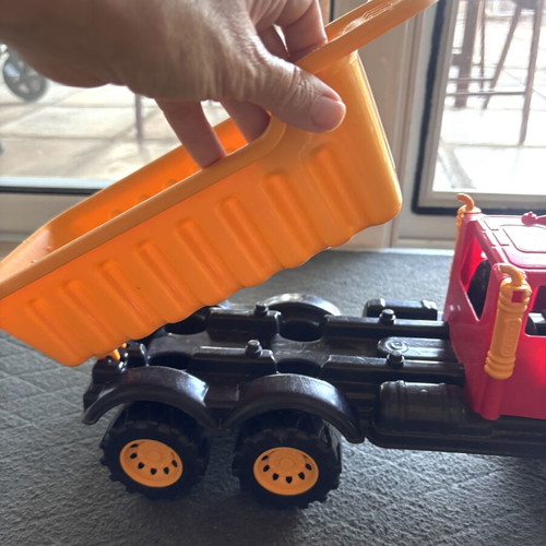 Plastic children's toy truck used, dimensions 0.40x0.16x0.19 m
