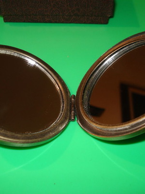 Pocket mirror like new