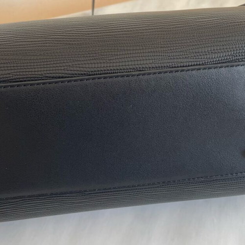 Black large handbag like new, leatherette