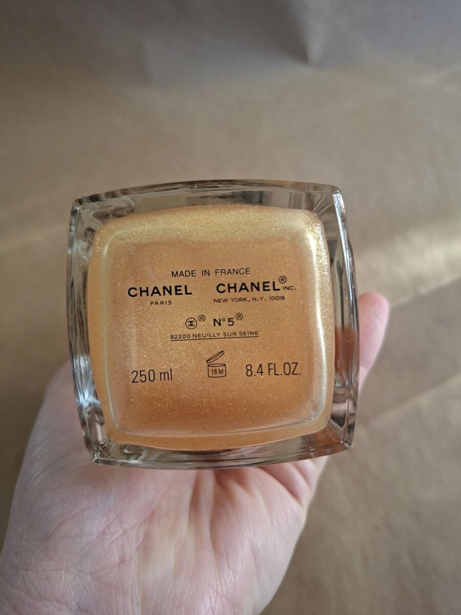 Chanel No5 Sparkling Body Gel used 250ml… - € 90,00 - Vendora.cy