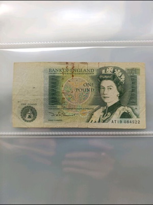 English pound used banknote from England