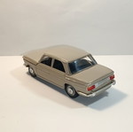 BMW 2000 Ti Lux 1966 κλίμακα 1/43 μεταχειρισμένο με ανοιγόμενα μέρη