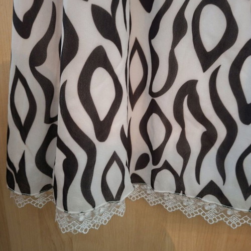 Skirt below the knee L/XL narrow fit new