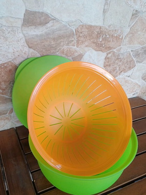 Μπολ Εξπρεσιον Tupperware 4,3 λτ με τρυπητό 4 λτ καινούργιο