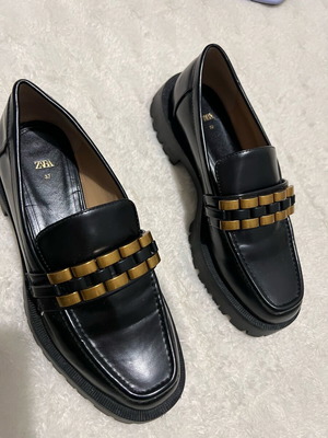 Zara shoes black size 37 like new
