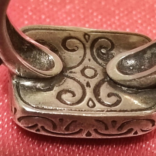 Silver 925 ring with natural amber, like new, size 12