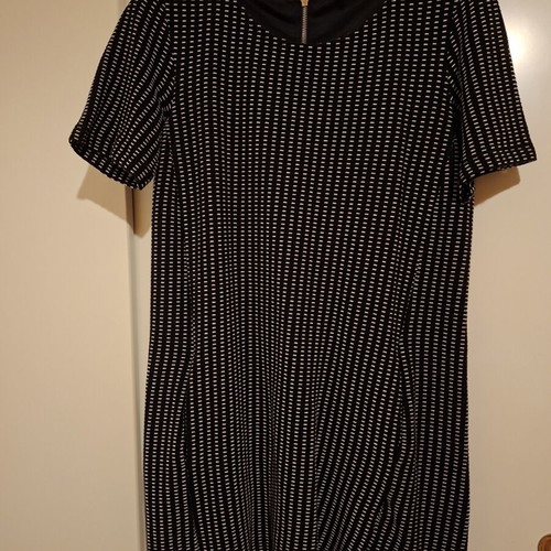 Stradivarius dress size M like new, black and white