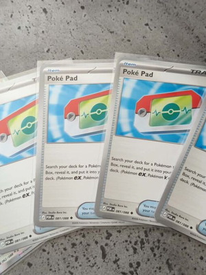 Σετ Pokémon TCG με 4 κάρτες Poké Pad και 1 Meowth ex σαν καινούργιο