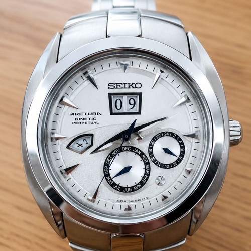 Seiko Arctura 7D48-0AF0 Kinetic Perpetual Calendar watch like new, 47mm