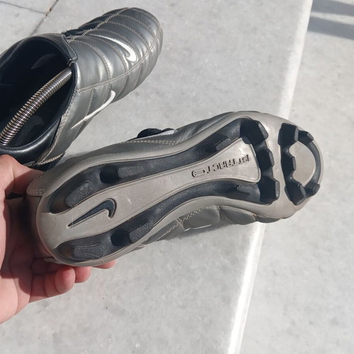 Nike Total 90 II football shoes 2002 mint condition, black and grey